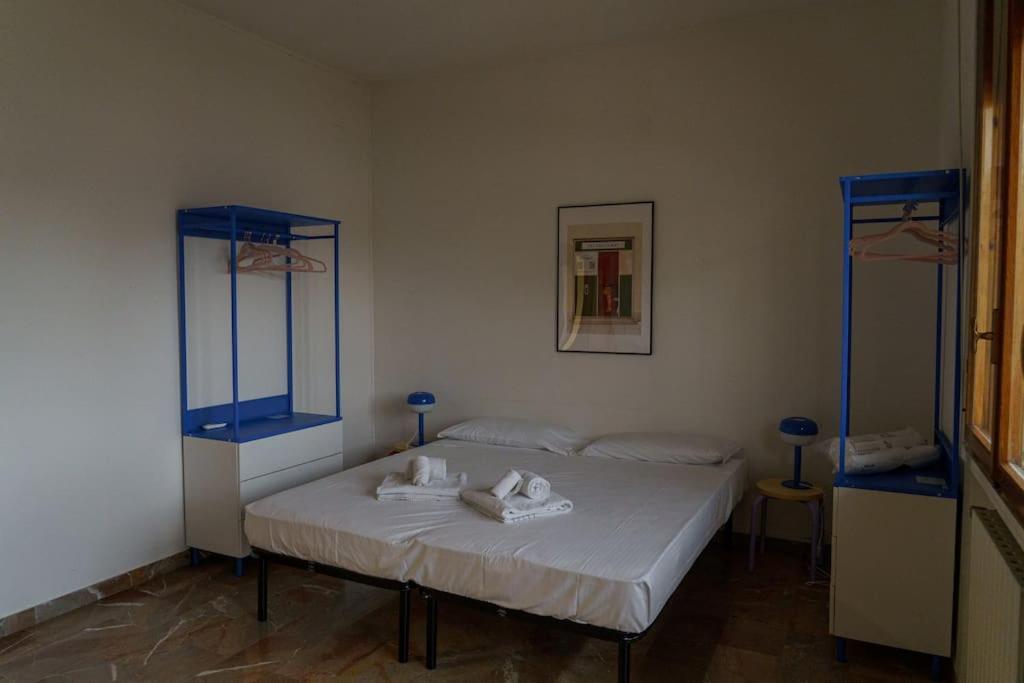 Fanciful 2-Br Outside Ztl Apartment Florence Exterior photo