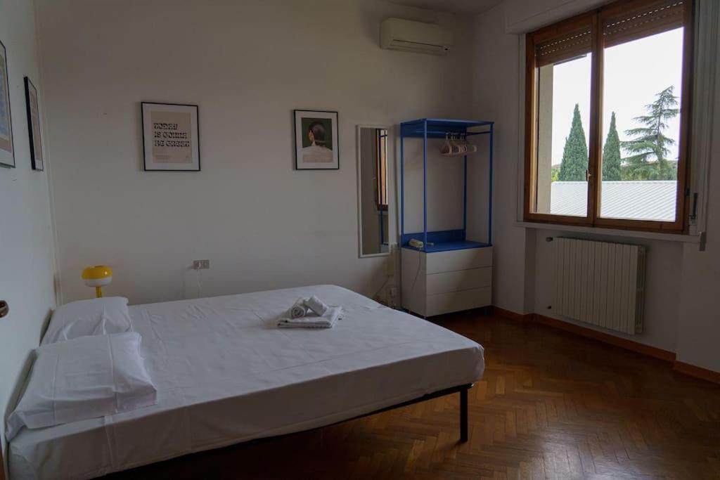 Fanciful 2-Br Outside Ztl Apartment Florence Exterior photo