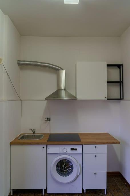 Fanciful 2-Br Outside Ztl Apartment Florence Exterior photo